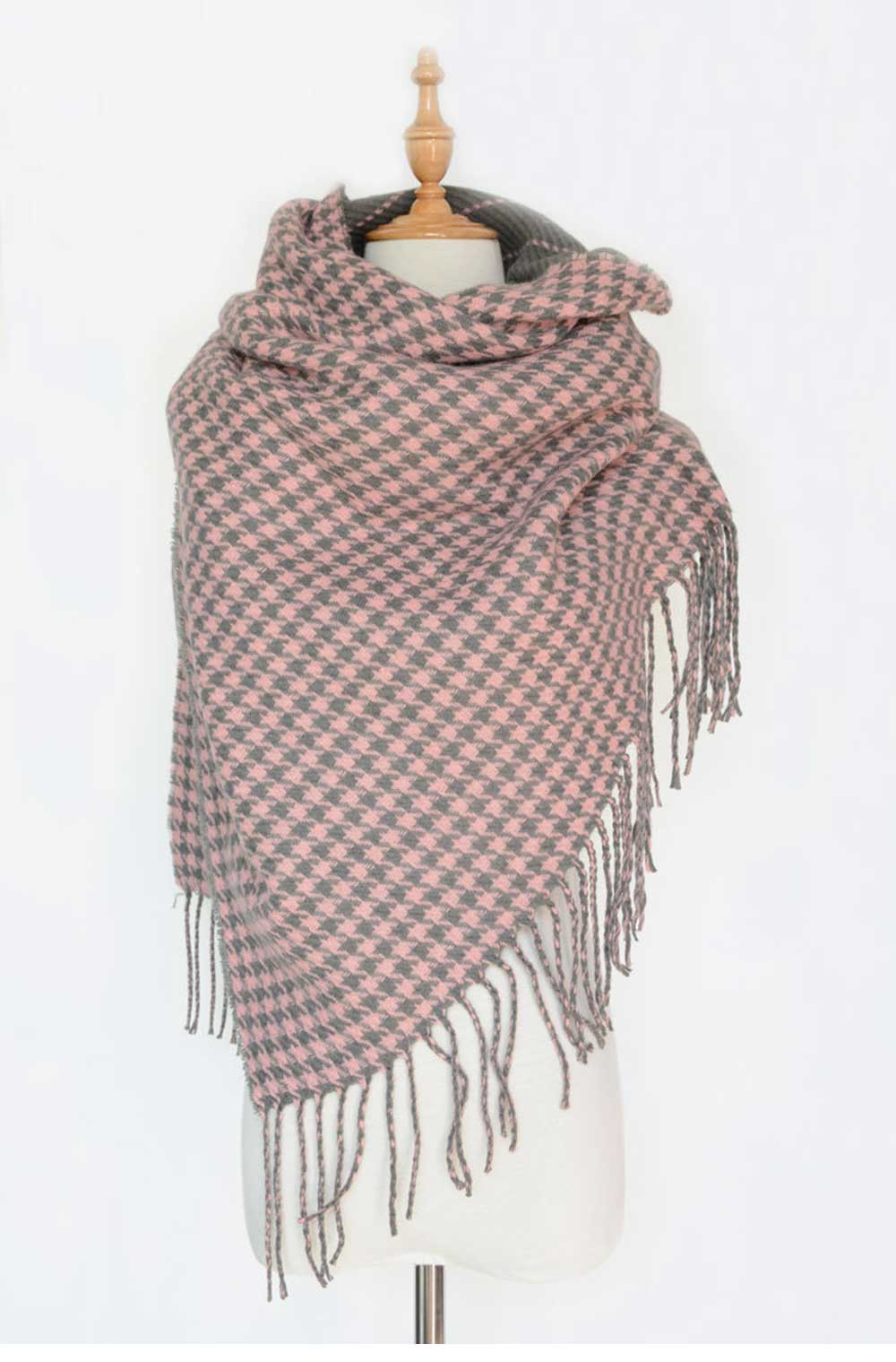 Oversize Lattice Design Tassel Warm Scarf for Women