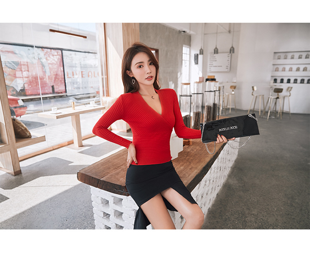 Sexy V-Neck Low-Cut Slim Fashion Tight-Fitting Sweater