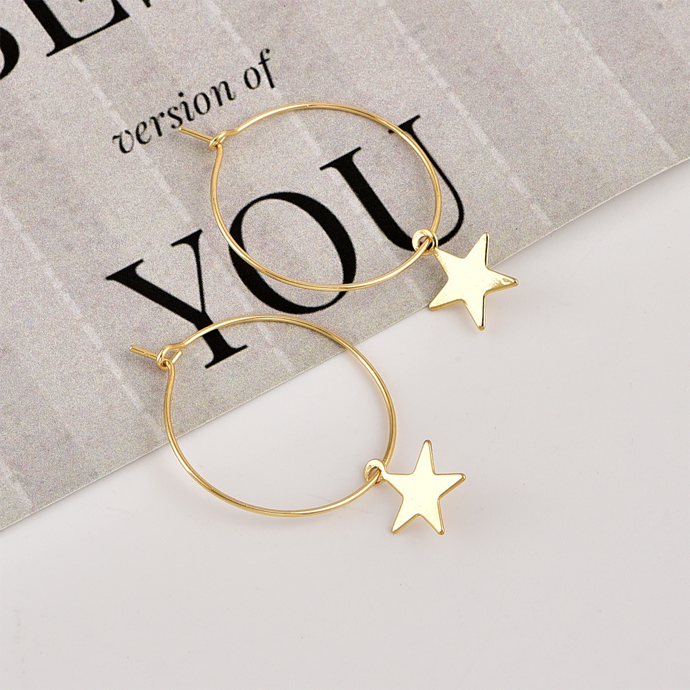 1 Pair of Earrings Women'S Fashion Earrings Personality Simple Star Earrings