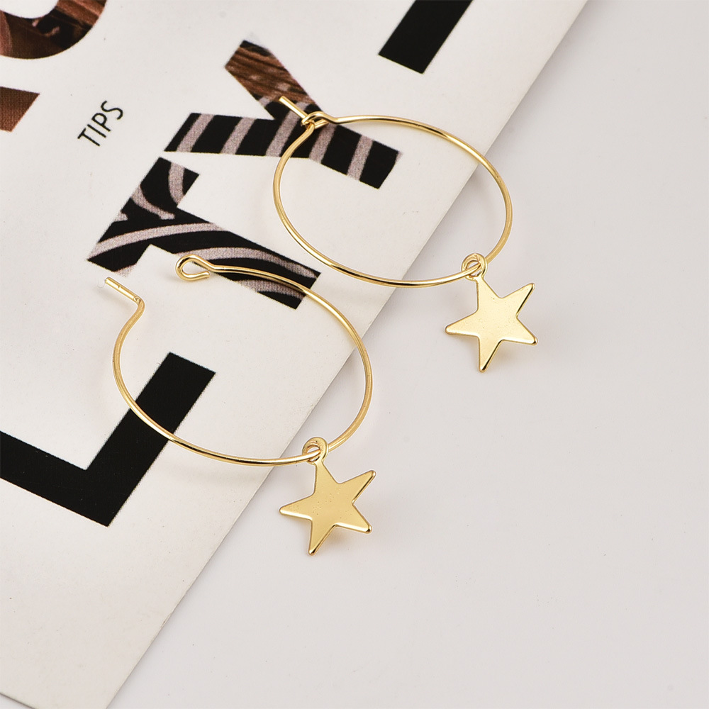 1 Pair of Earrings Women'S Fashion Earrings Personality Simple Star Earrings