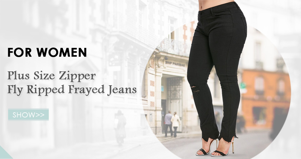 Plus Size Ripped Frayed Jeans